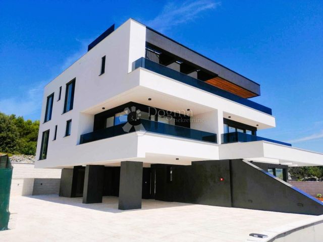 Apartmán na prodej 170 m² – Krk
