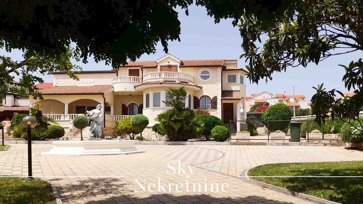 House For sale - šibensko-kninska Vodice - foto 1/17