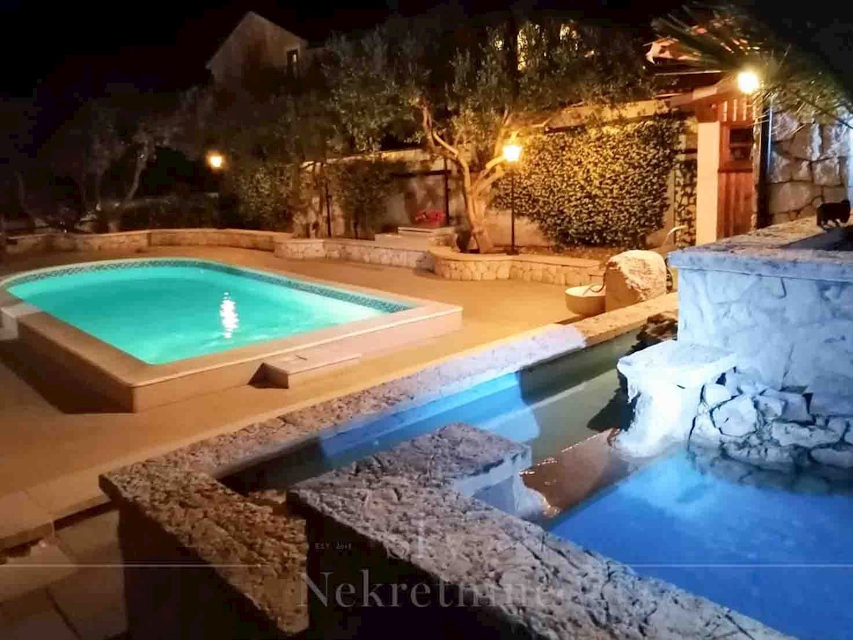 House For sale - ŠIBENSKO-KNINSKA VODICE