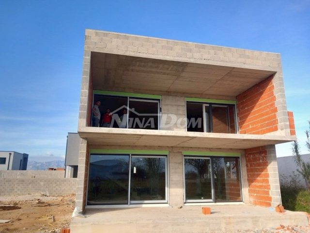 Casa in vendita 280 m² – Vrsi