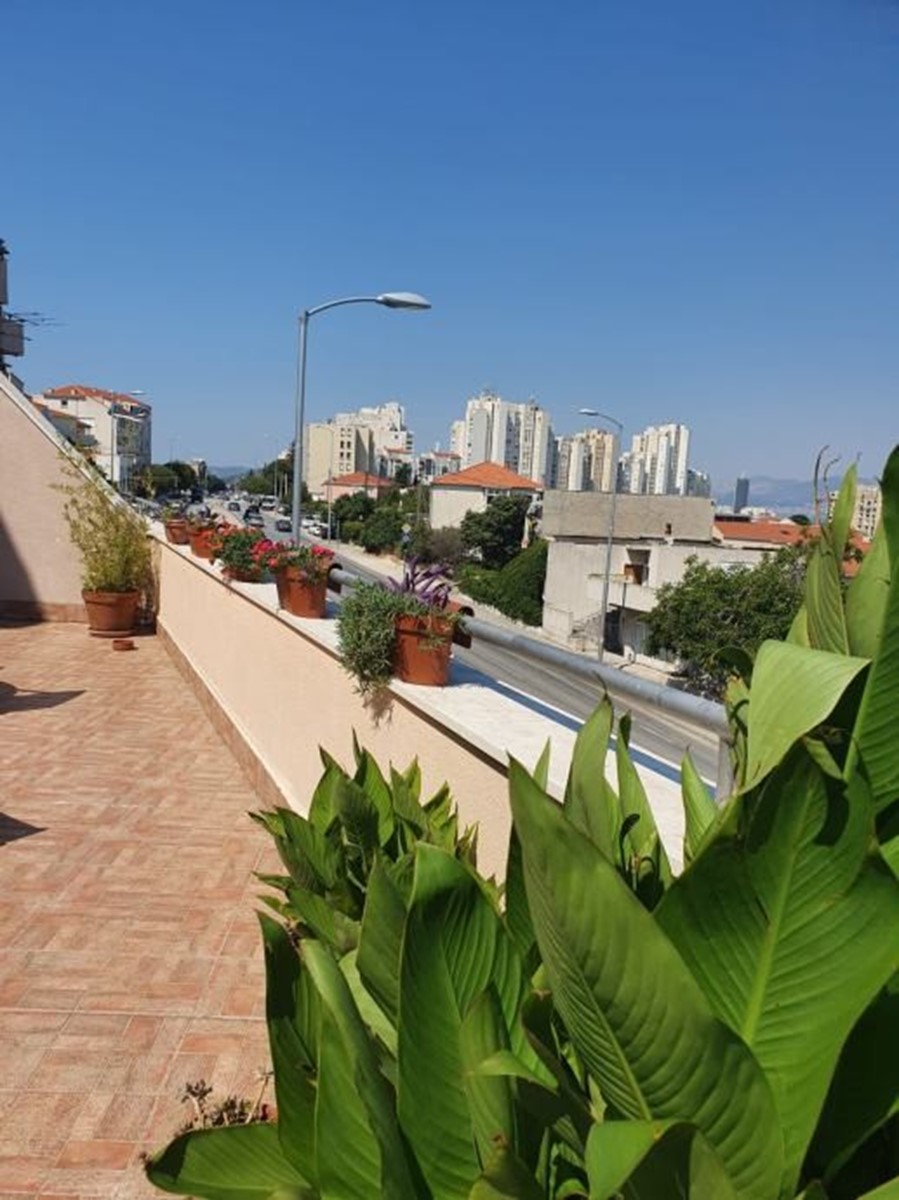 Apartment Zu verkaufen - SPLITSKO-DALMATINSKA SPLIT