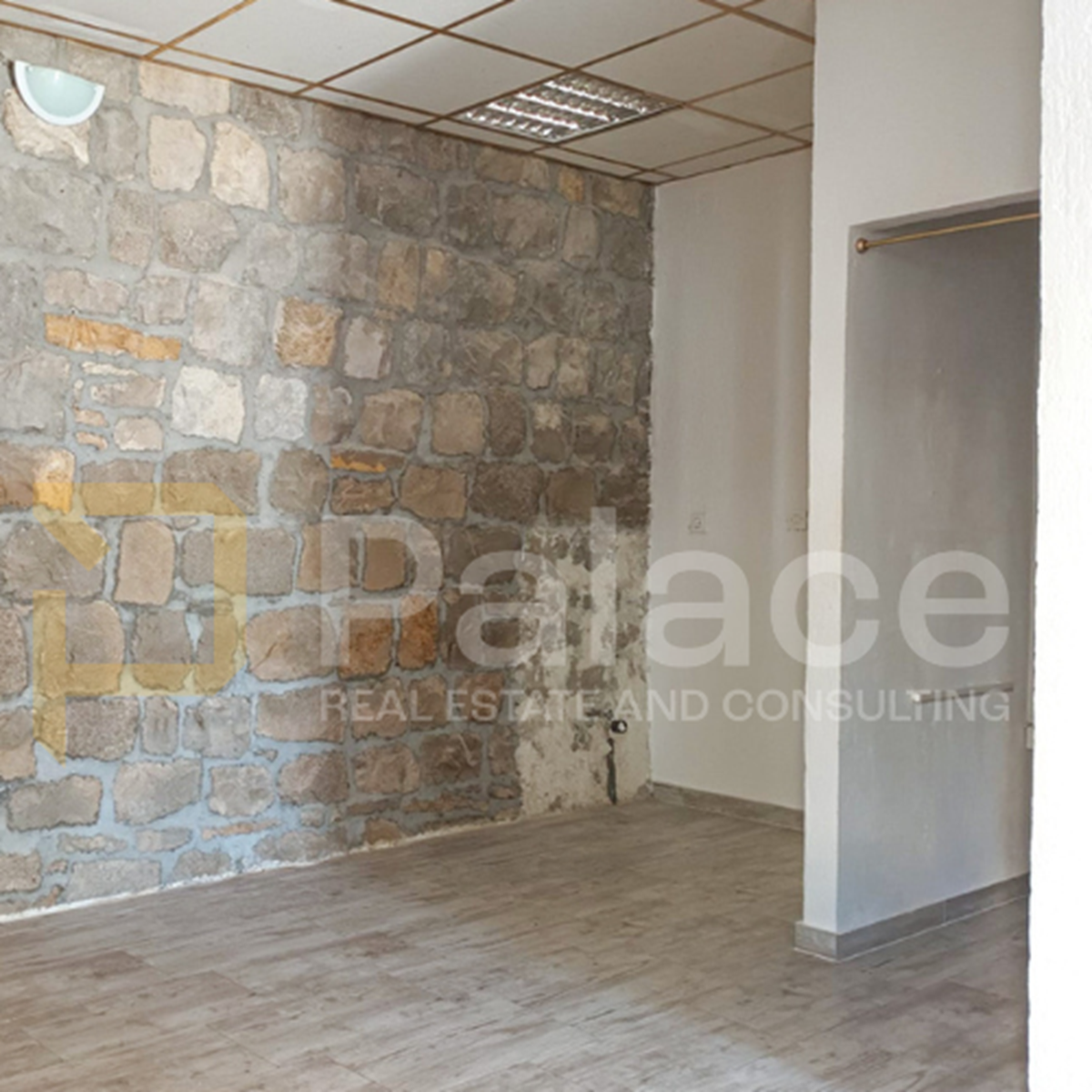 Business premises For rent - SPLITSKO-DALMATINSKA KAŠTELA