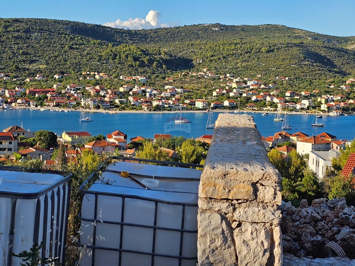 Grundstück Zu verkaufen - SPLITSKO-DALMATINSKA MARINA