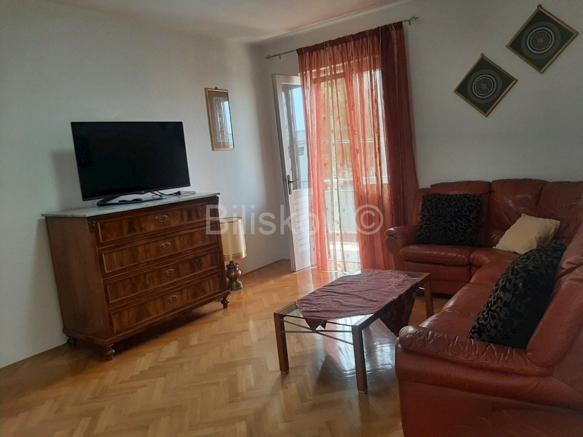 Flat For rent - SPLITSKO-DALMATINSKA SPLIT