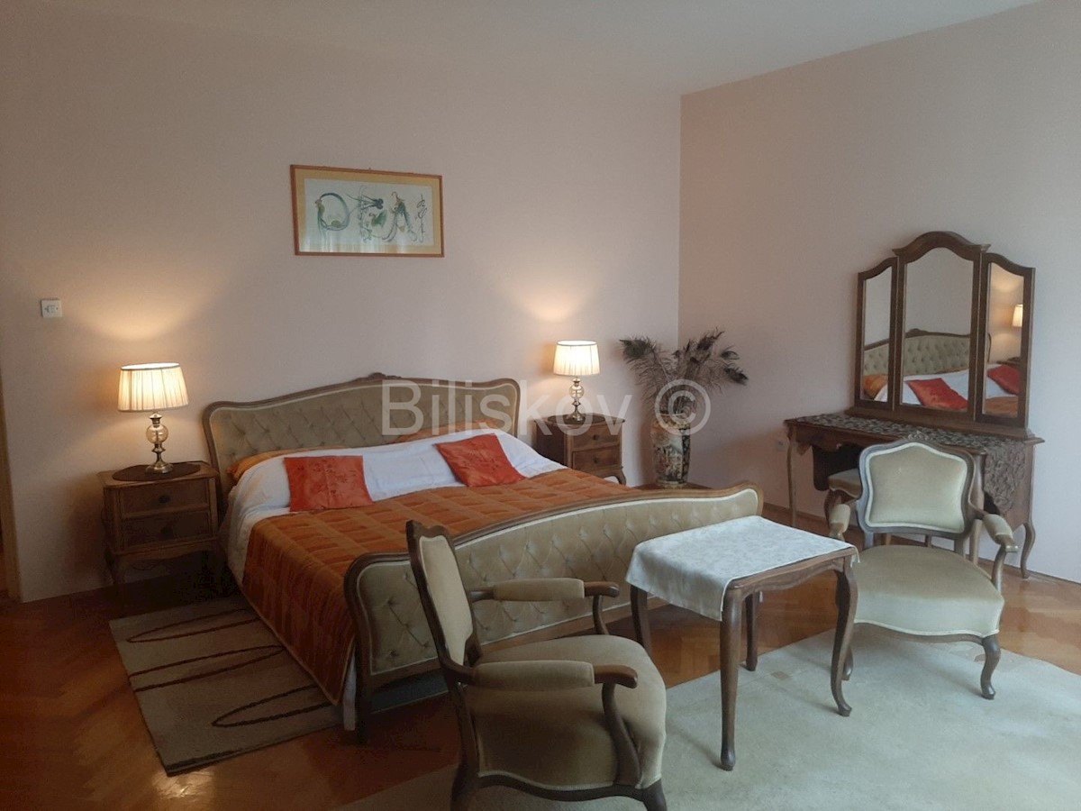 Appartement À louer - SPLITSKO-DALMATINSKA SPLIT