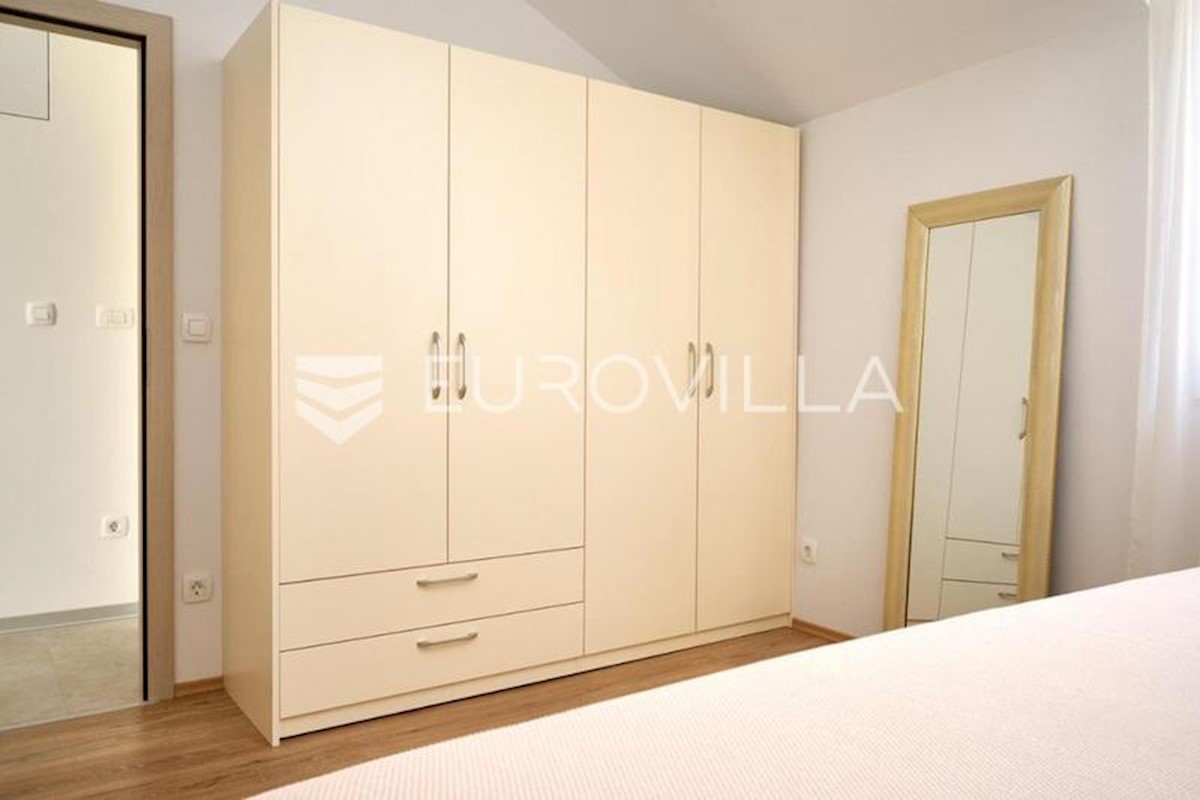 Apartmán Na prenájom - SPLITSKO-DALMATINSKA KAŠTELA