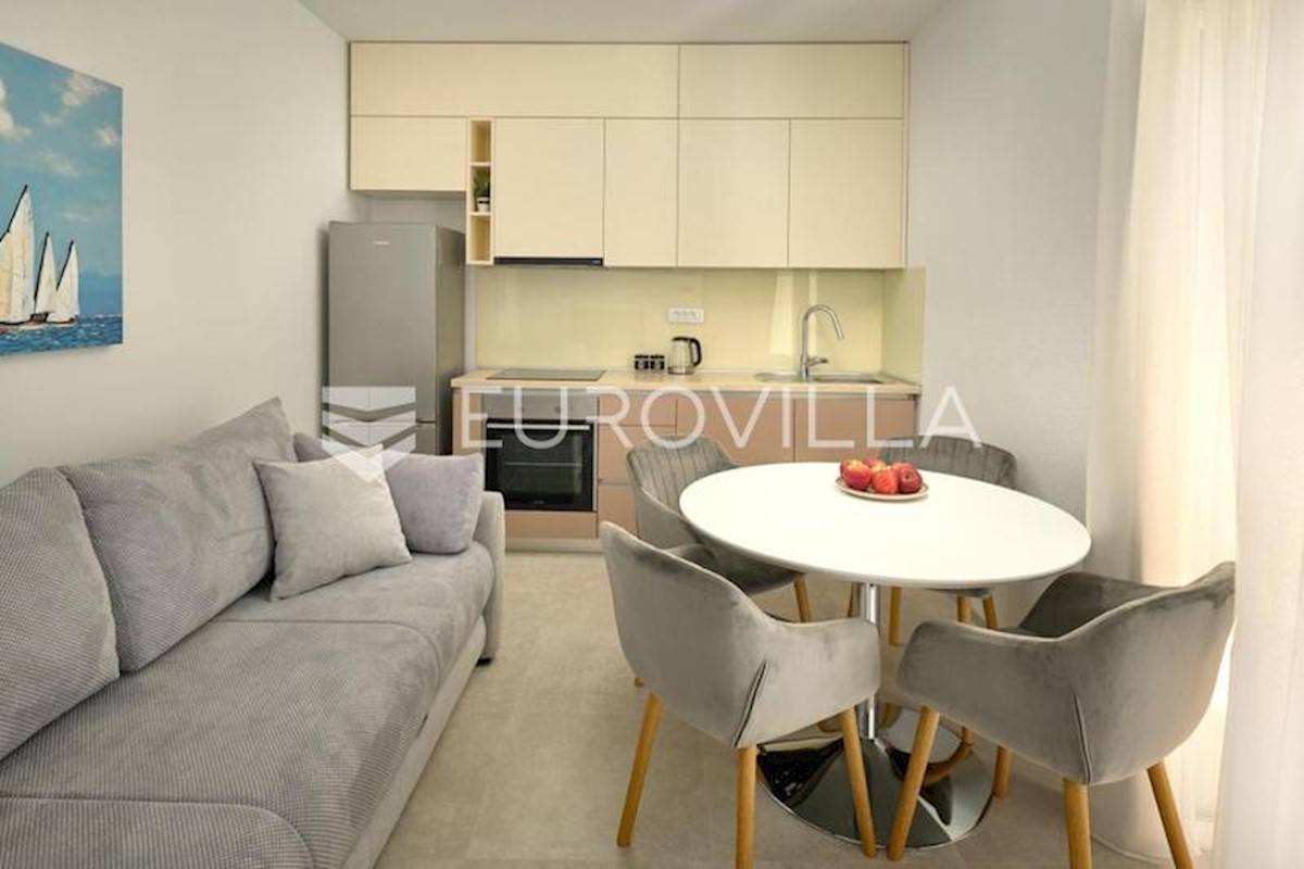 Apartment Zu vermieten - SPLITSKO-DALMATINSKA KAŠTELA