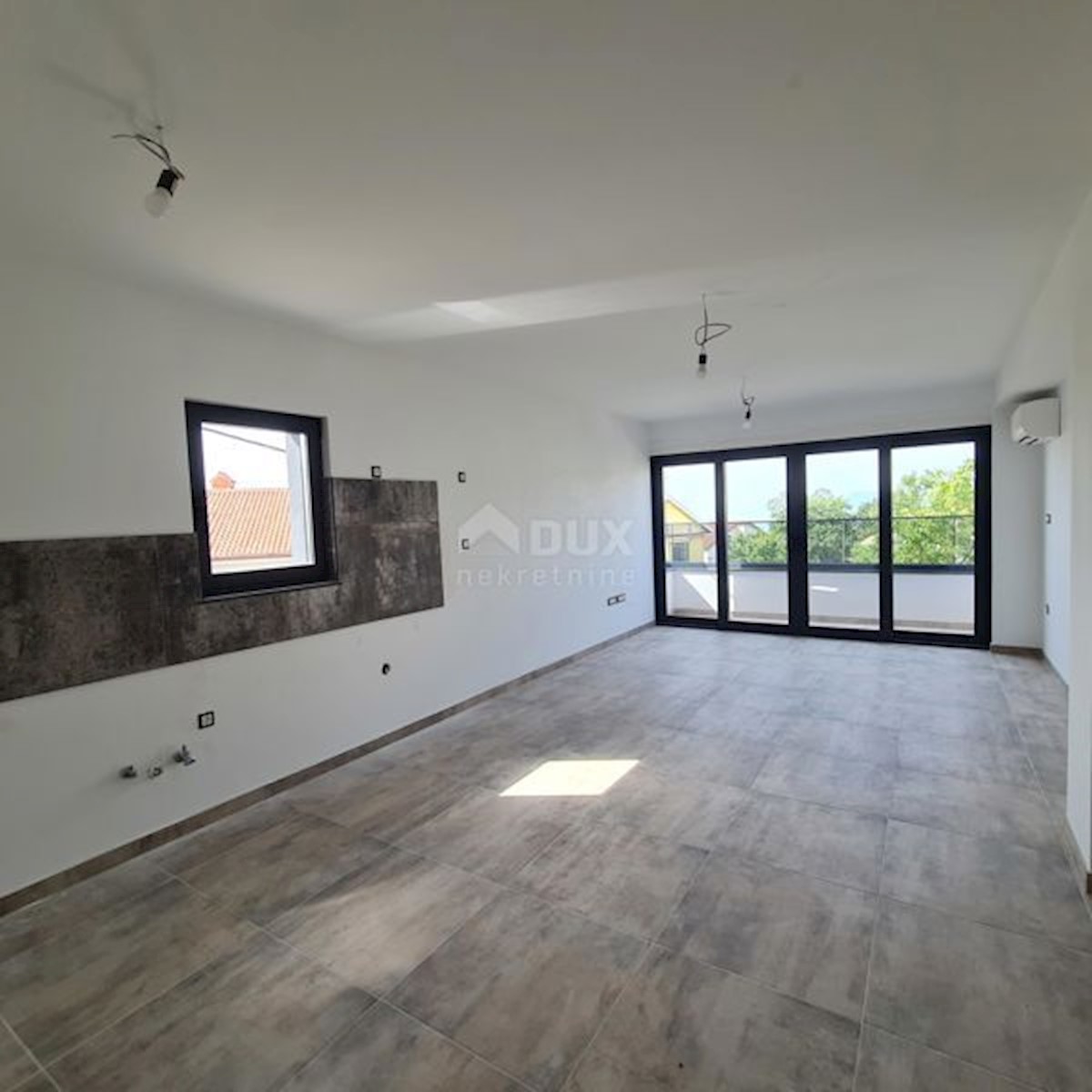 Flat For sale - PRIMORSKO-GORANSKA VIŠKOVO