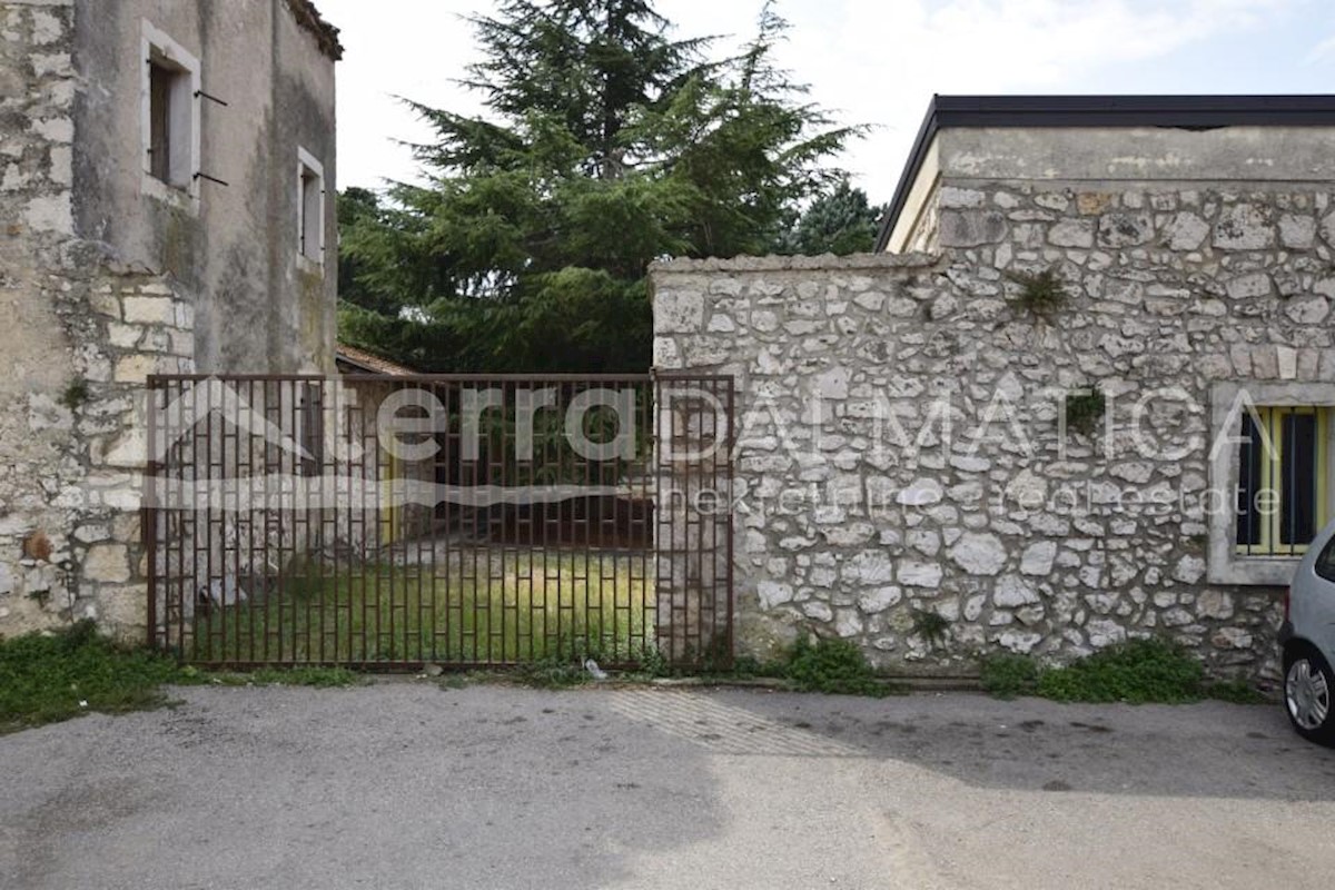 House For sale - ŠIBENSKO-KNINSKA ŠIBENIK