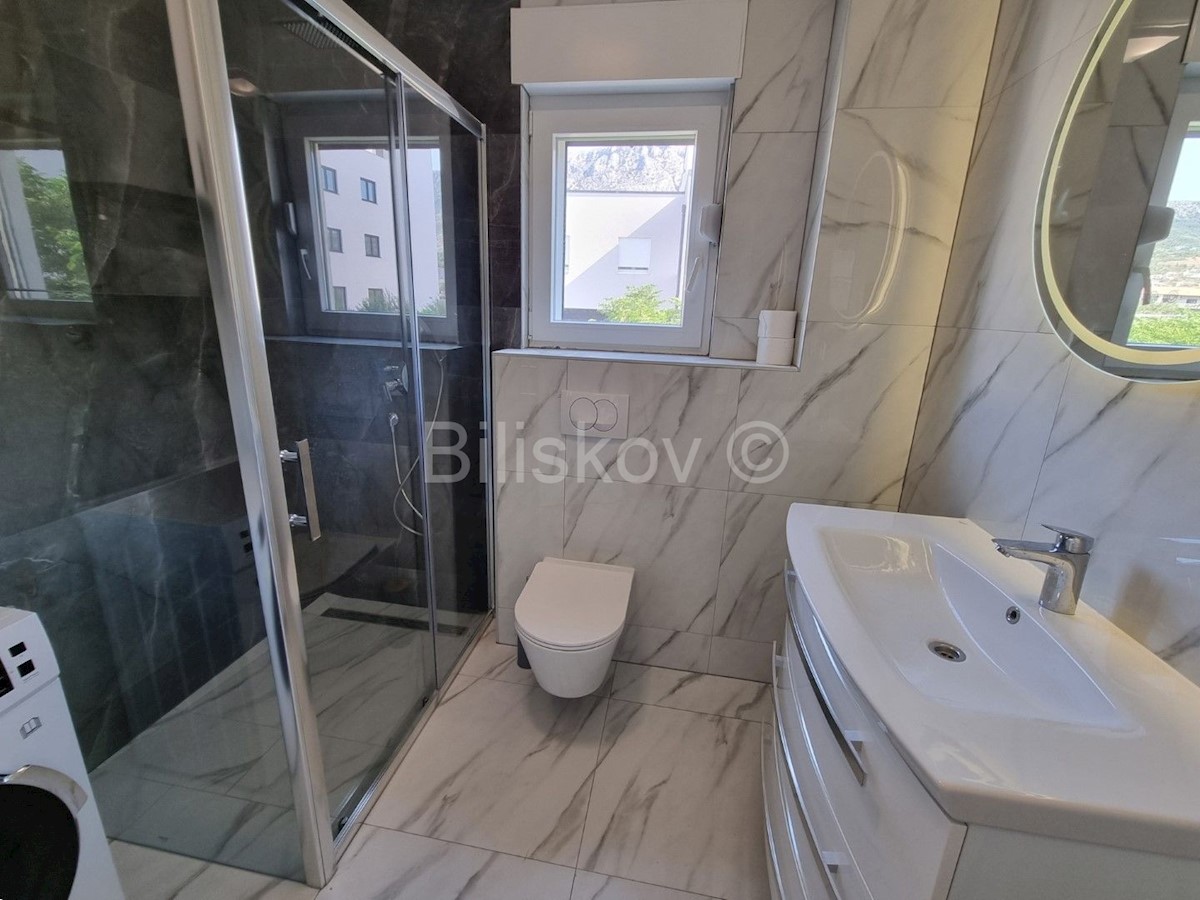 Flat For rent - SPLITSKO-DALMATINSKA KAŠTELA