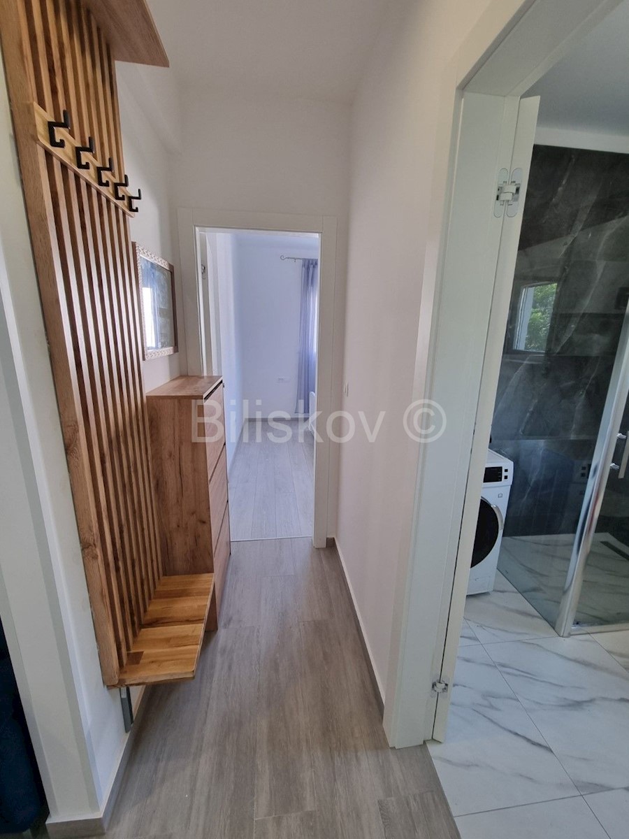 Flat For rent - SPLITSKO-DALMATINSKA KAŠTELA