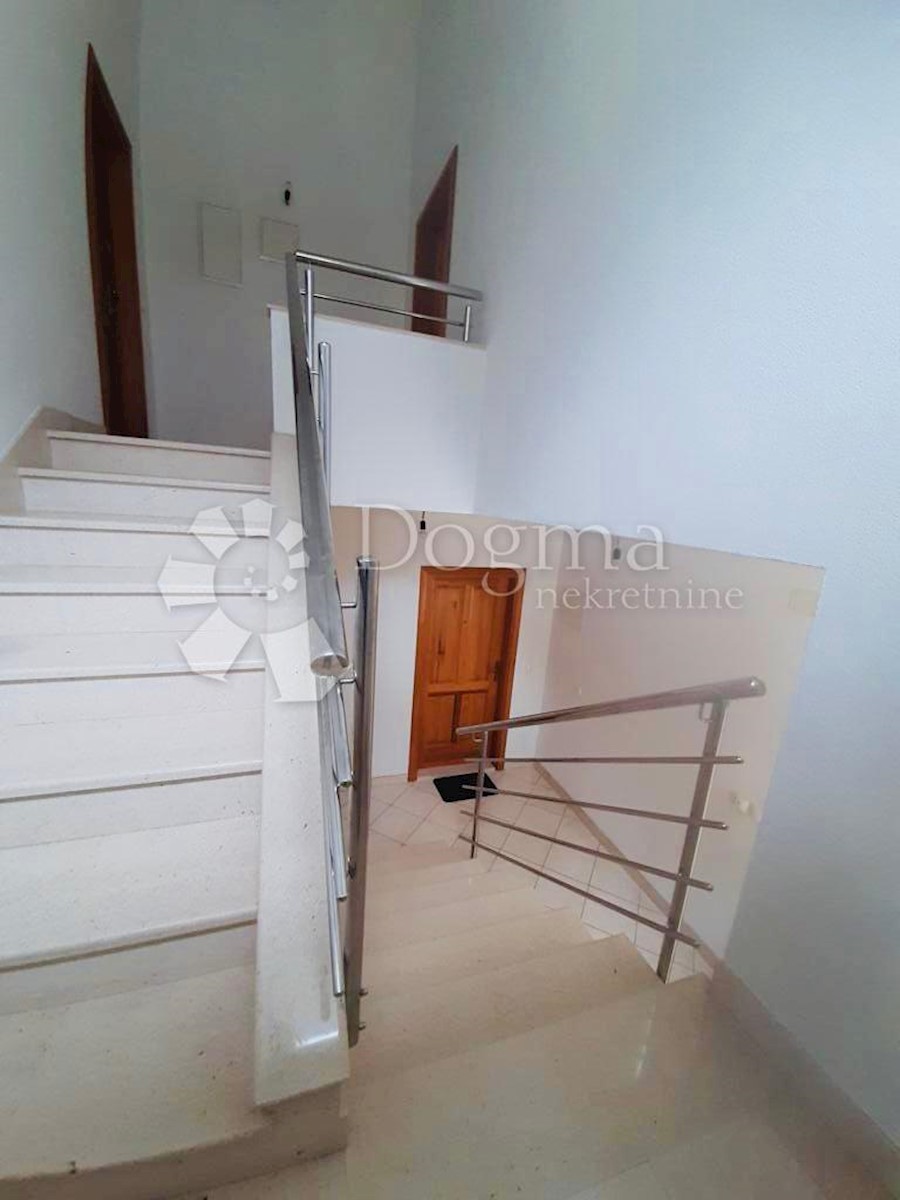 Apartma Na predaj - SPLITSKO-DALMATINSKA MAKARSKA