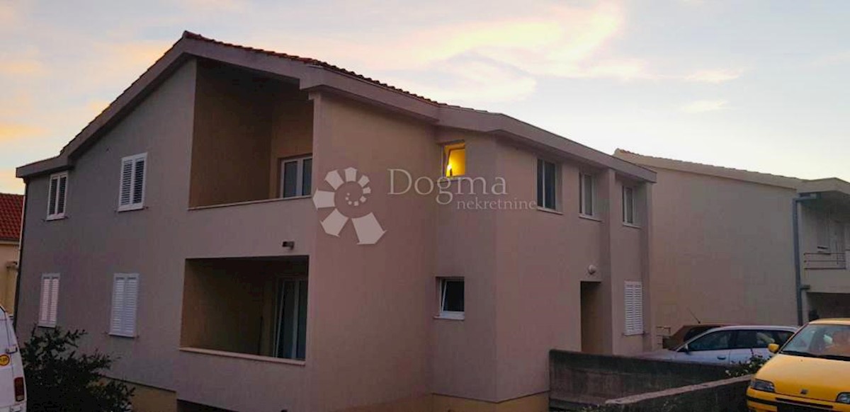 Apartma Na predaj - SPLITSKO-DALMATINSKA MAKARSKA
