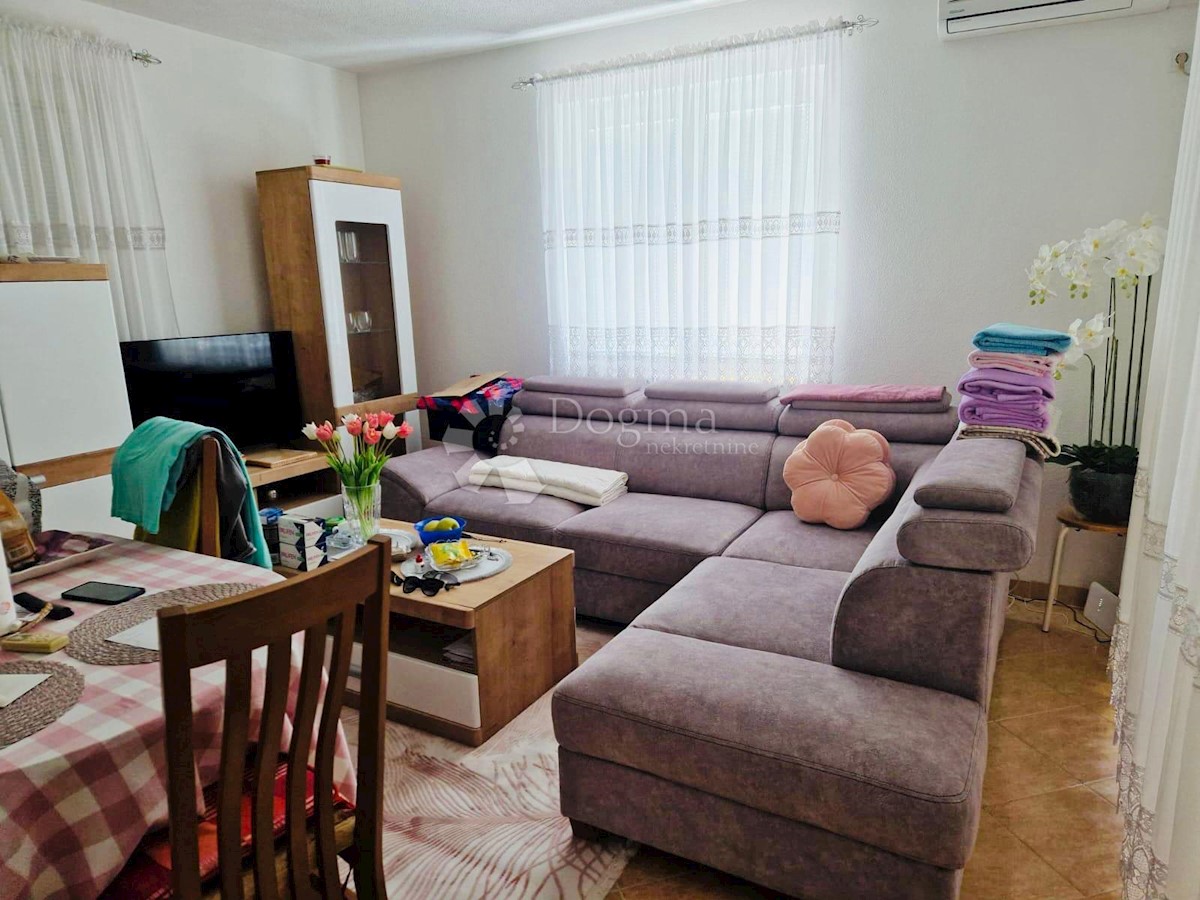 Apartma Na predaj - SPLITSKO-DALMATINSKA MAKARSKA