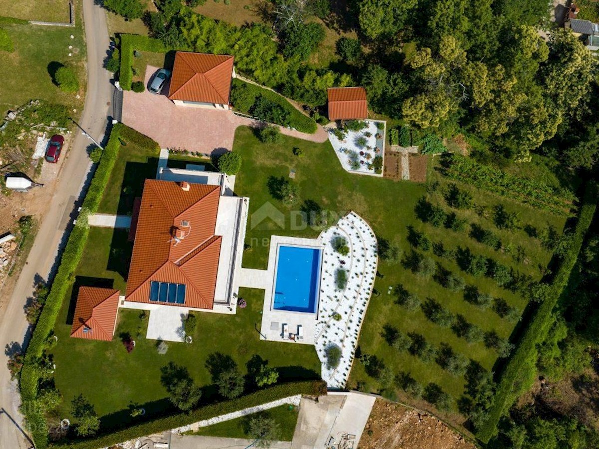 Kuća Na prodaju - PRIMORSKO-GORANSKA LOVRAN