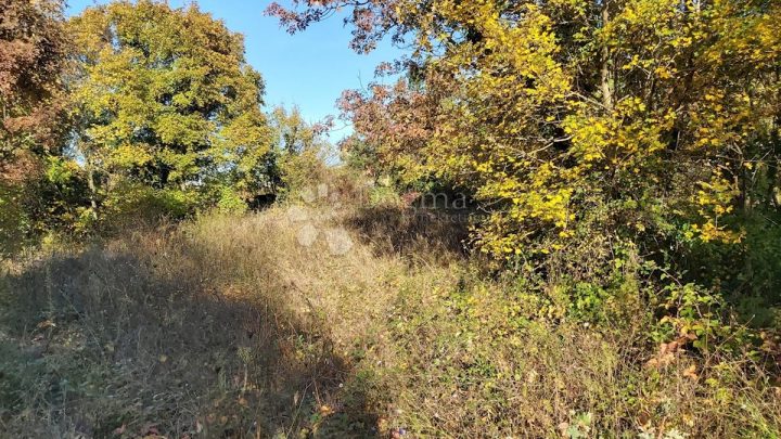 Działka na sprzedaż 2090 m² – Snašići
