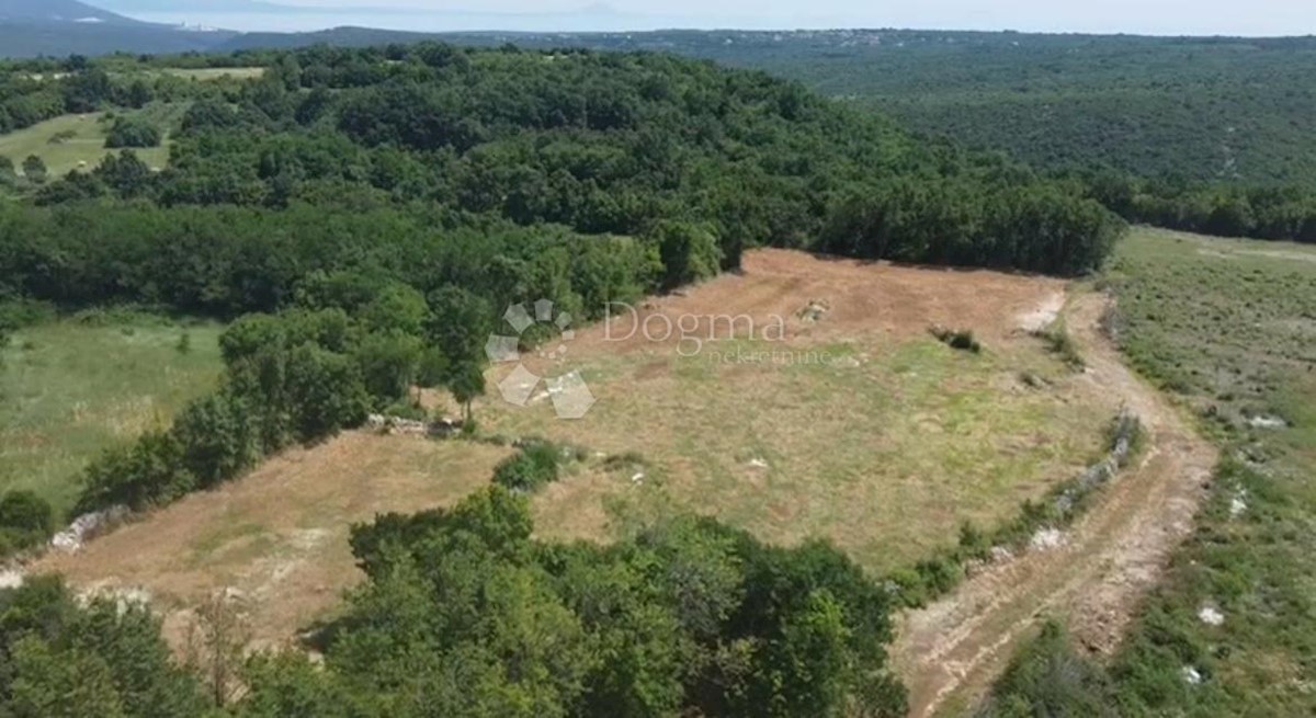 Parcela Na predaj - ISTARSKA BARBAN