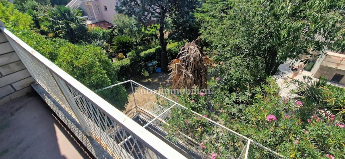 Dom Na predaj - PRIMORSKO-GORANSKA CRIKVENICA