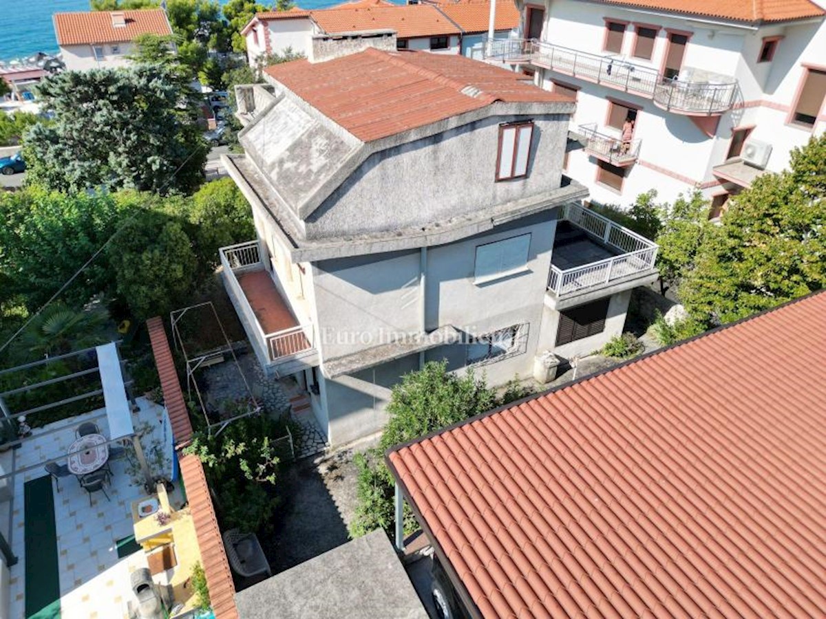 Dom Na predaj - PRIMORSKO-GORANSKA CRIKVENICA