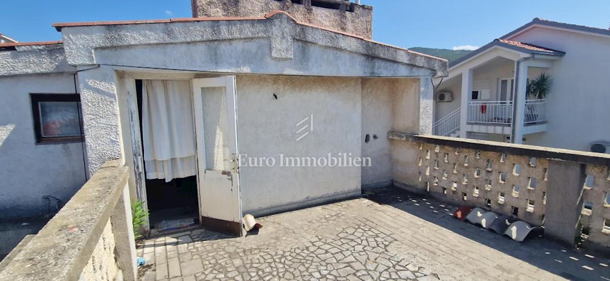 Dom Na predaj - PRIMORSKO-GORANSKA CRIKVENICA