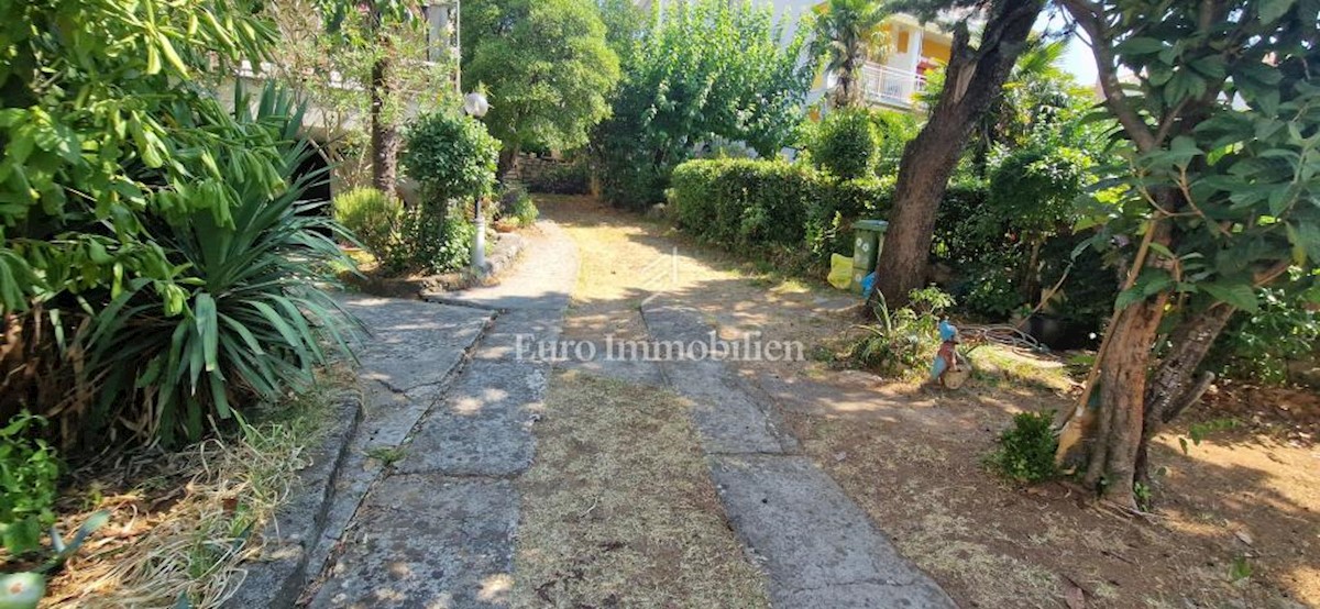 Dom Na predaj - PRIMORSKO-GORANSKA CRIKVENICA