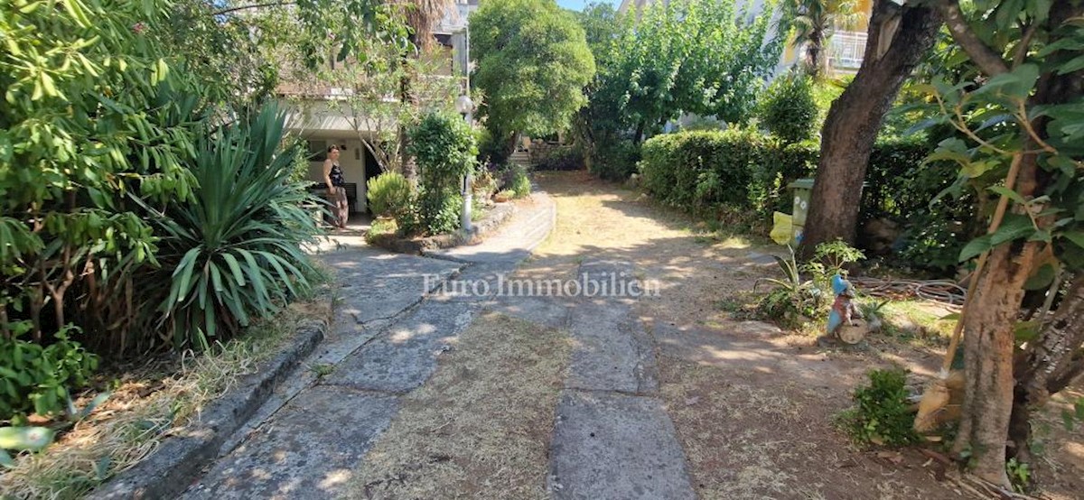 Dom Na predaj - PRIMORSKO-GORANSKA CRIKVENICA
