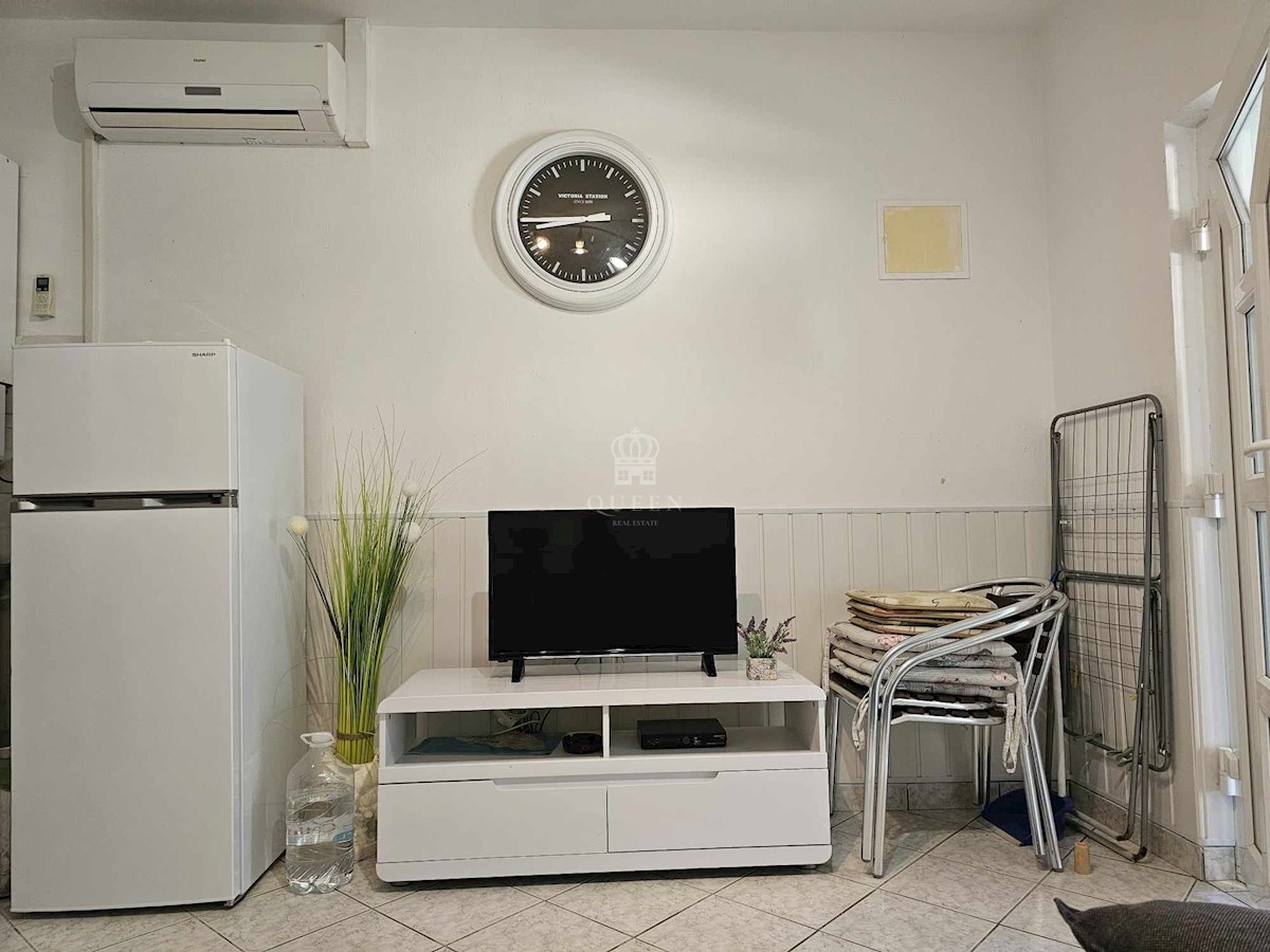 Flat For sale - ZADARSKA VIR