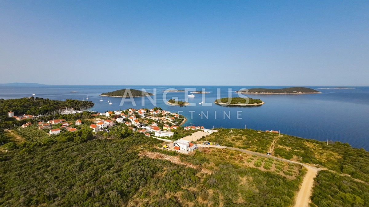 Land For sale MASLINICA