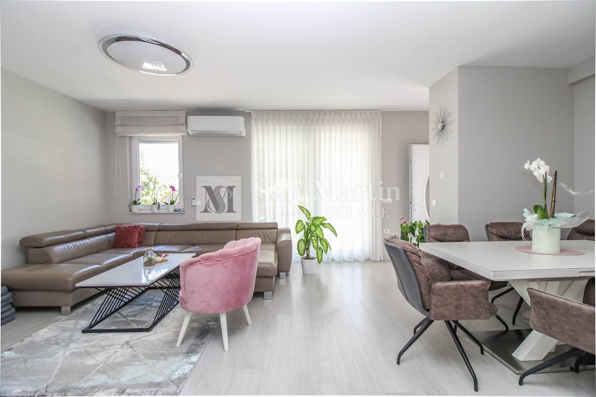 Casa In vendita - ISTARSKA POREČ