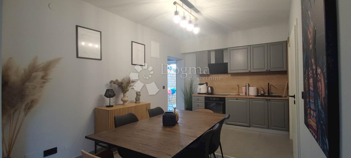 Flat For sale - LIČKO-SENJSKA NOVALJA