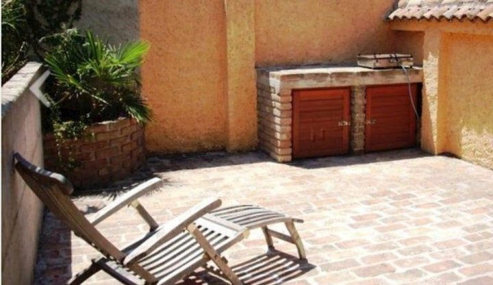 Hiša na predaj 81 m² – Susak