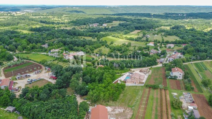 Pozemok na predaj 1605 m² – Žminj
