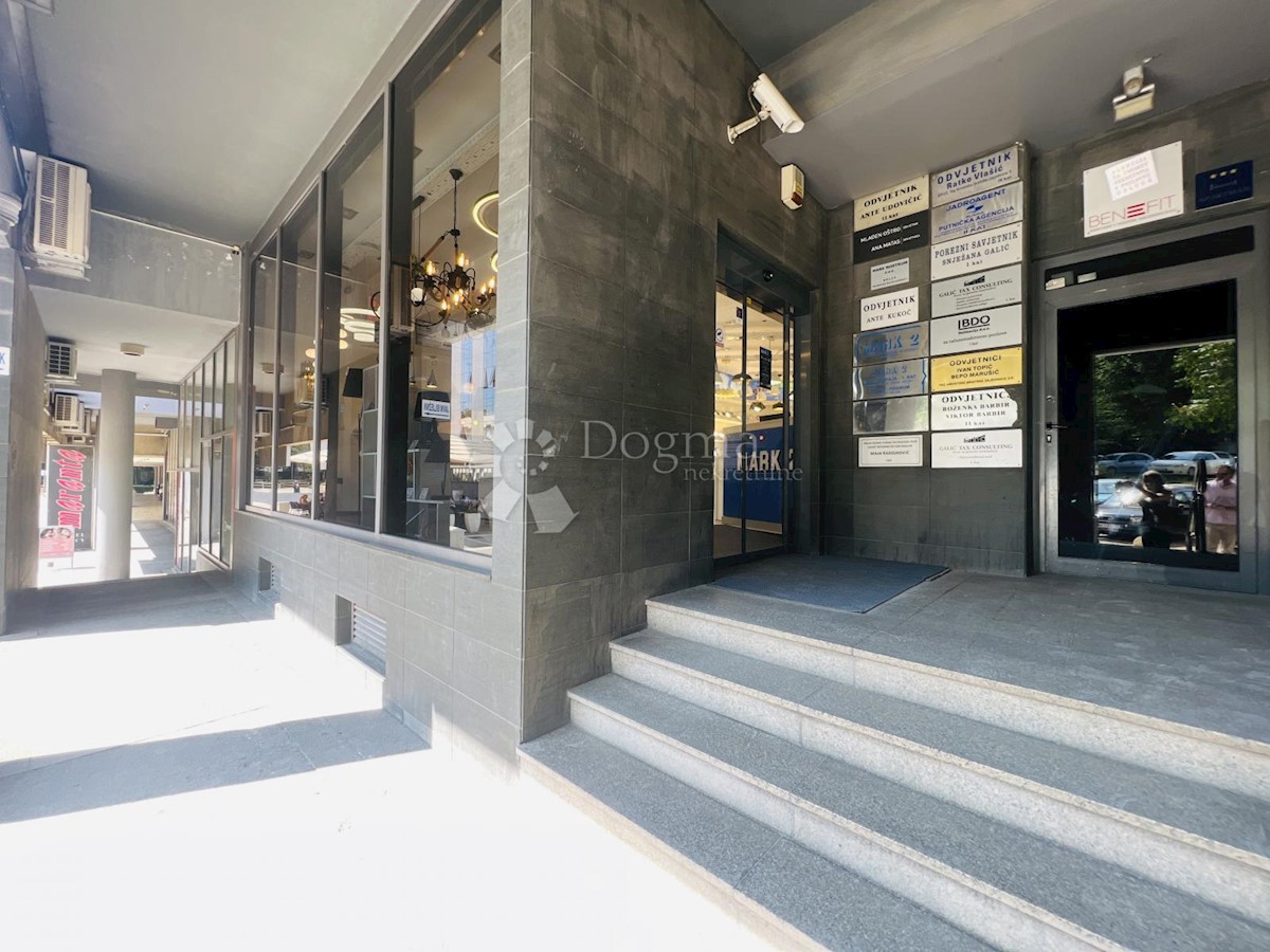 Business premises For rent - SPLITSKO-DALMATINSKA SPLIT