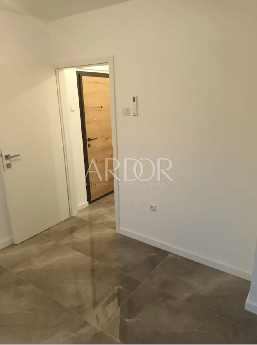 Apartmán Na predaj - PRIMORSKO-GORANSKA CRIKVENICA