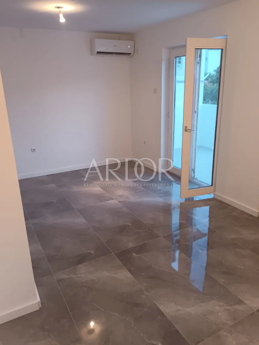 Apartmán Na predaj - PRIMORSKO-GORANSKA CRIKVENICA