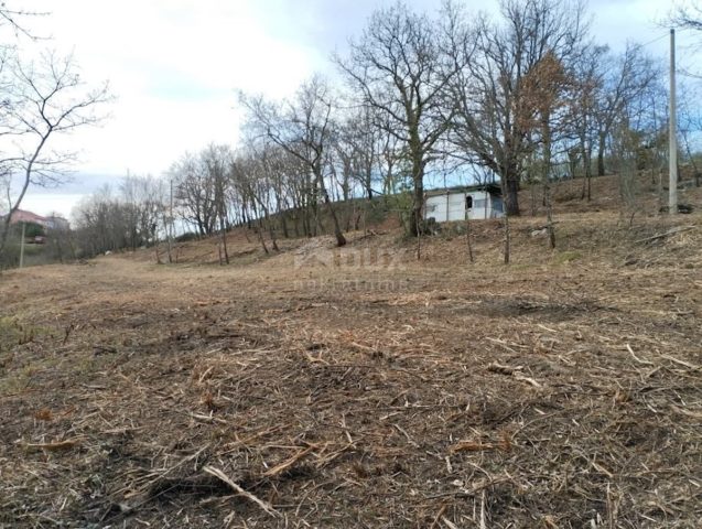 Działka na sprzedaż 1984 m² – Motovun