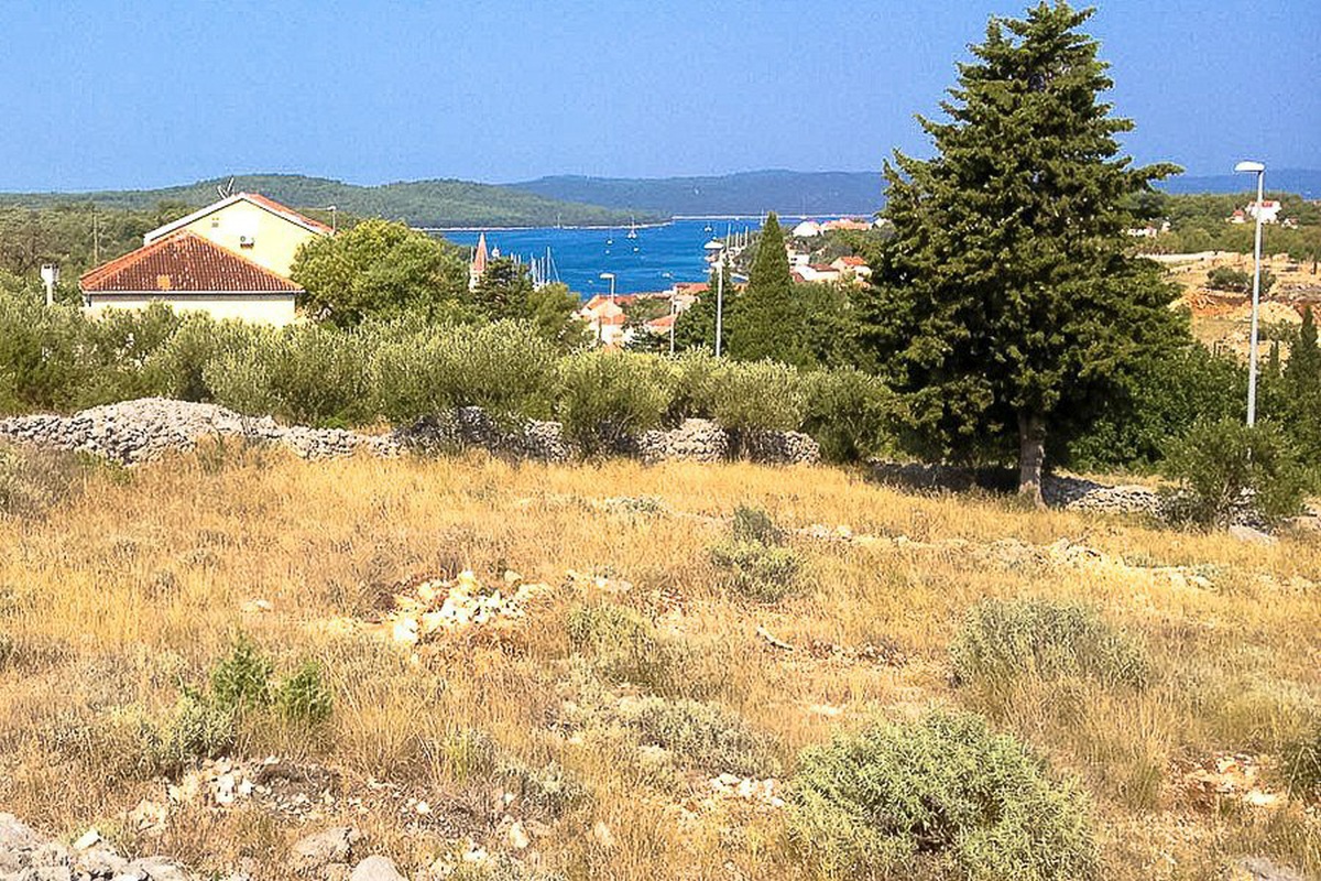 Land For sale - SPLITSKO-DALMATINSKA BRAČ