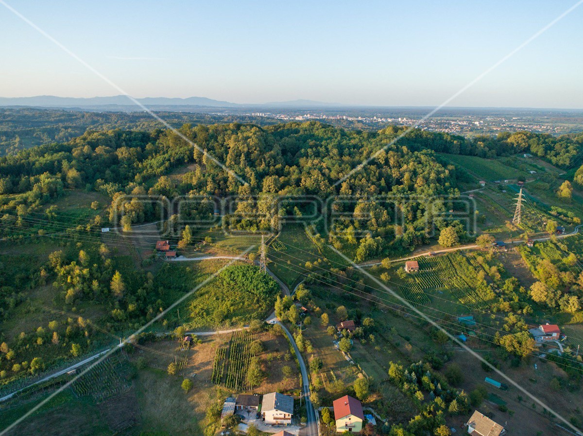 Zemljište Na prodaju - KARLOVAČKA DUGA RESA