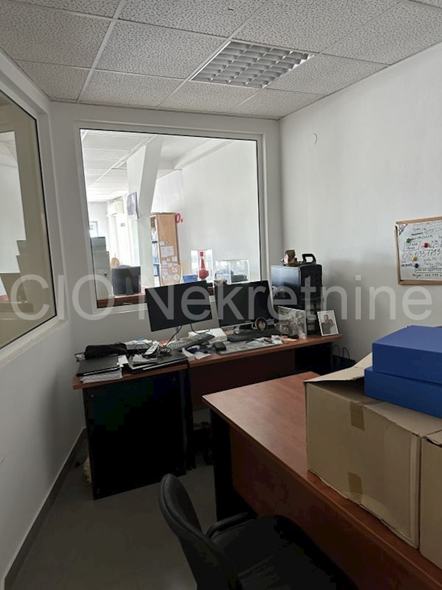 Business premises For sale - SPLITSKO-DALMATINSKA SPLIT