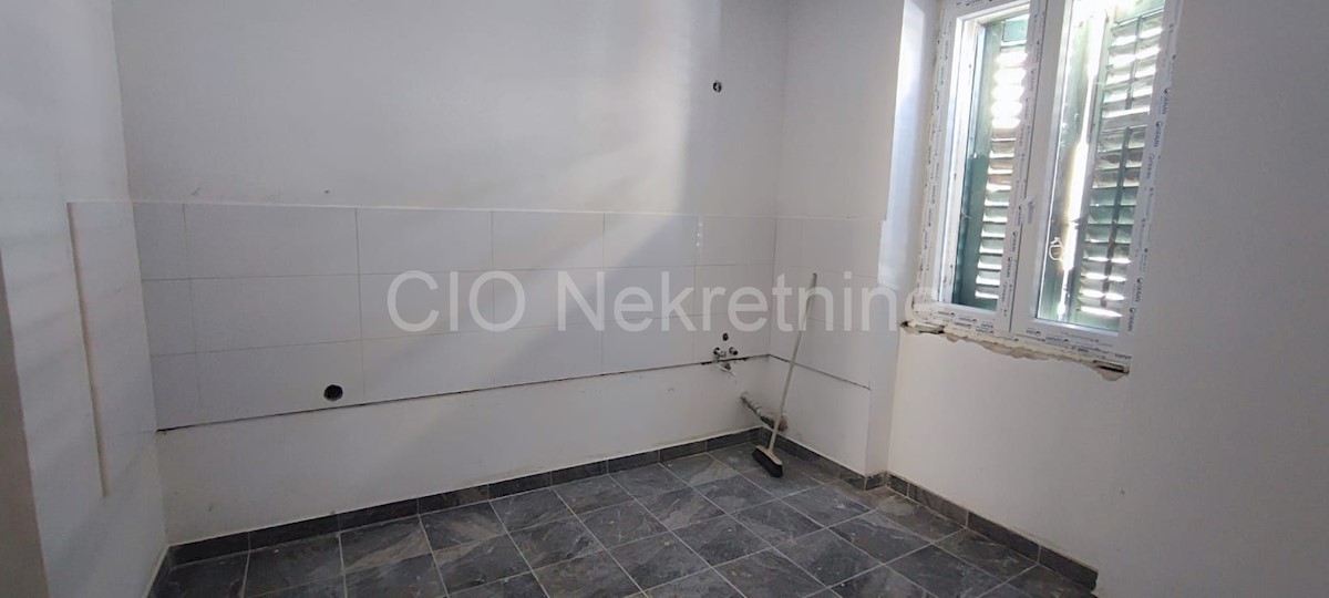 Flat For sale - SPLITSKO-DALMATINSKA SPLIT