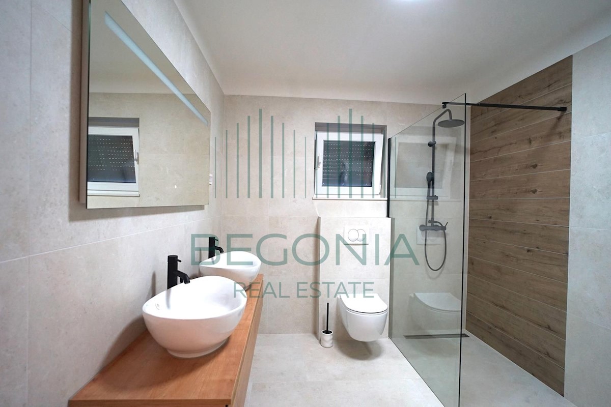 House For sale - ZADARSKA POLAČA