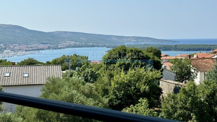 Kuća na prodaju 200 m² – Kornić
