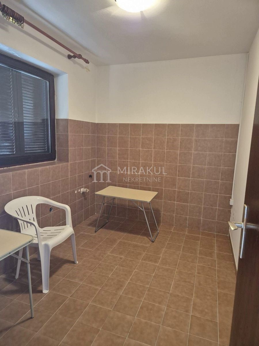 Apartment Zu verkaufen - ŠIBENSKO-KNINSKA PIROVAC