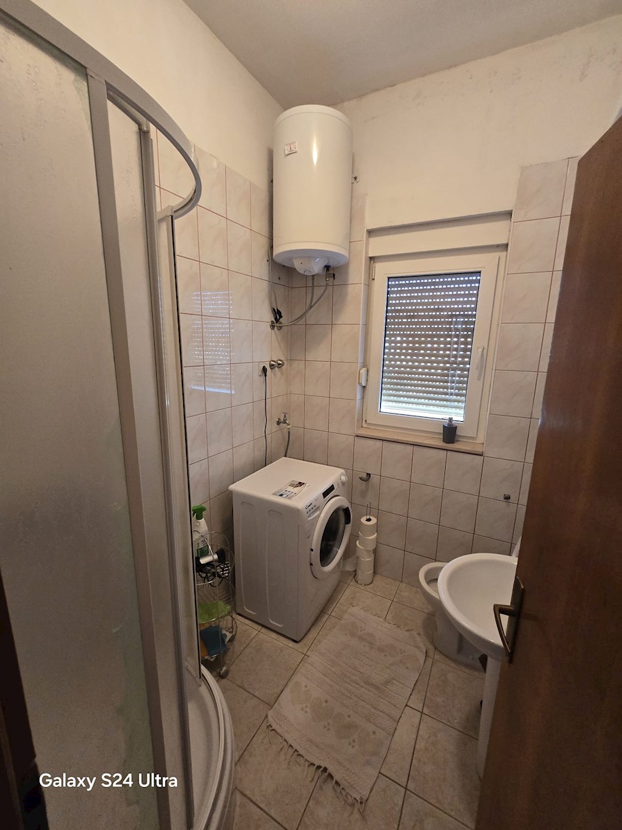 Apartma Za najem - SPLITSKO-DALMATINSKA KAŠTELA