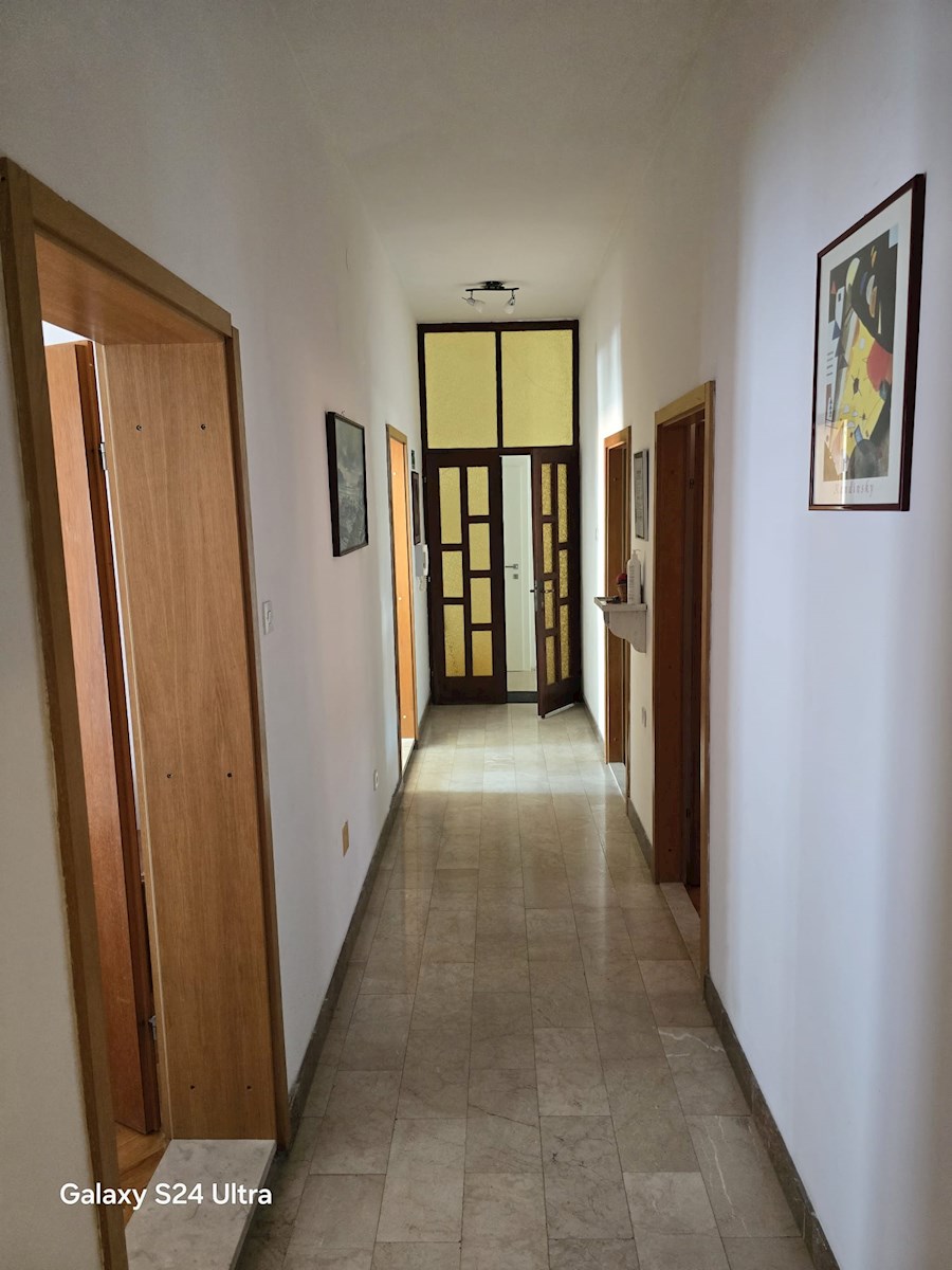 Apartma Za najem - SPLITSKO-DALMATINSKA KAŠTELA