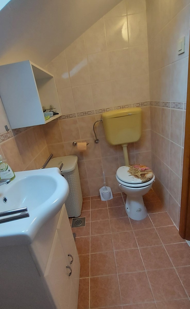 Stan Na prodaju - ŠIBENSKO-KNINSKA ROGOZNICA