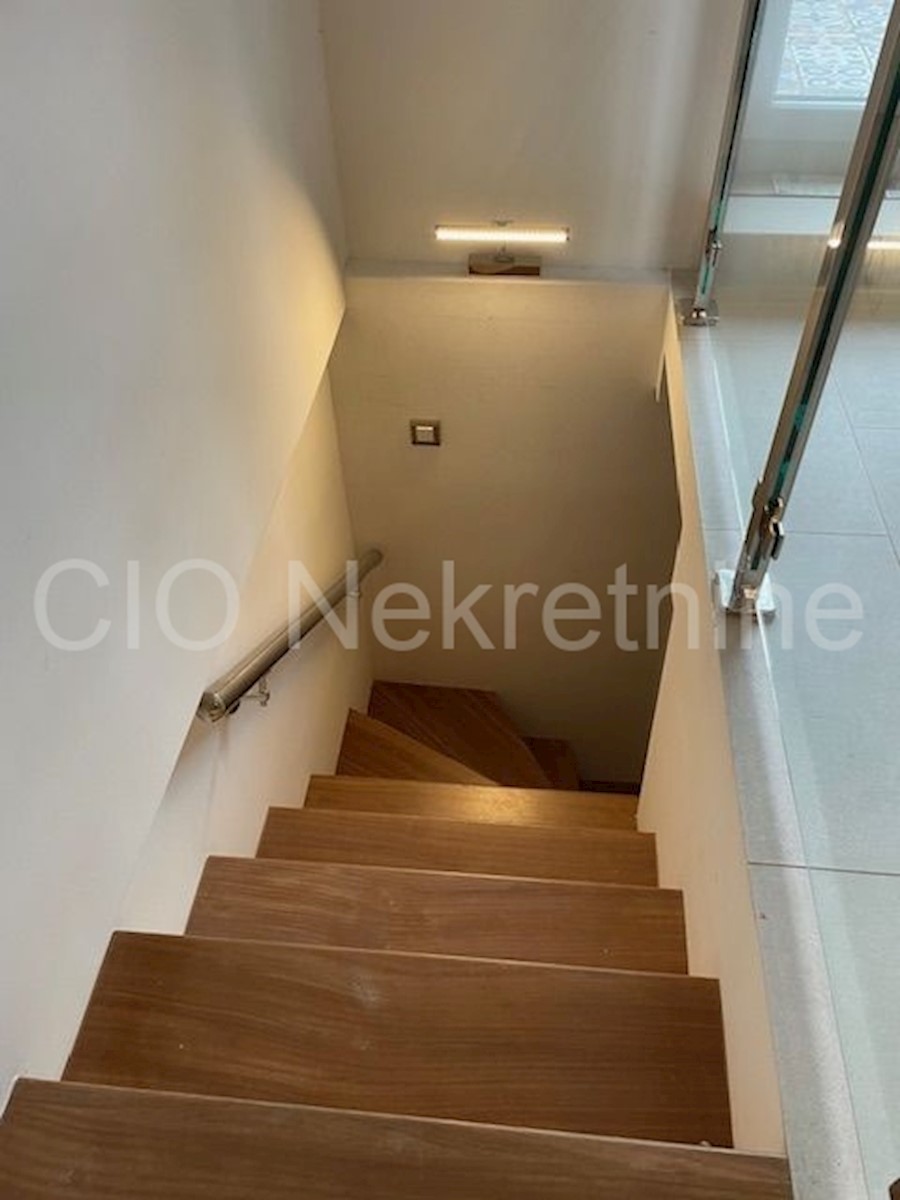 Flat For sale - SPLITSKO-DALMATINSKA SPLIT