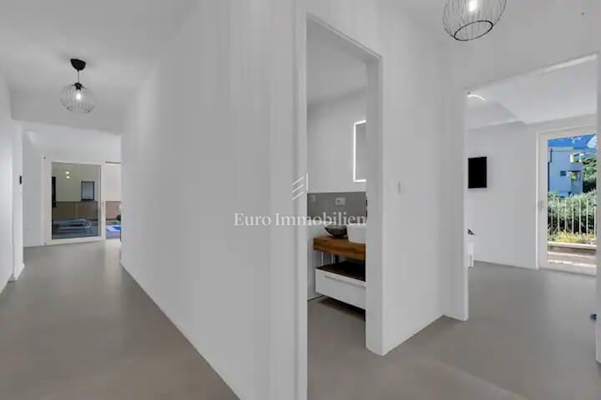 Flat For sale - SPLITSKO-DALMATINSKA TUČEPI