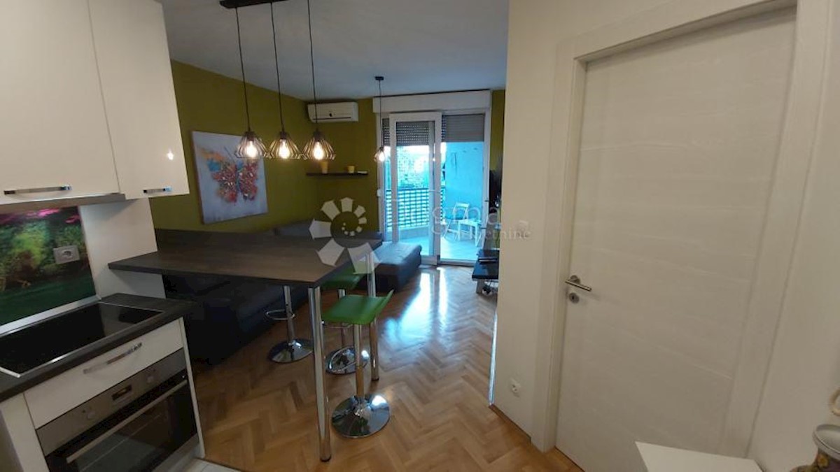 Apartmán Na prodej - SPLITSKO-DALMATINSKA SPLIT