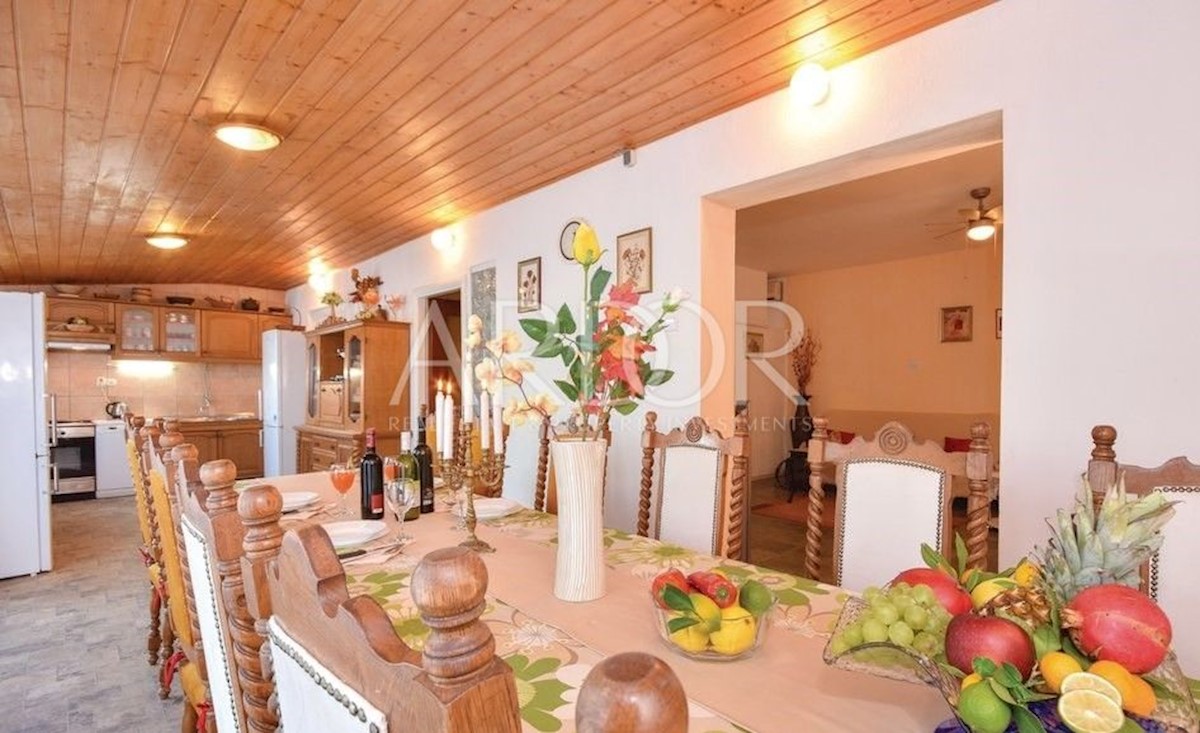 House For sale - SPLITSKO-DALMATINSKA SPLIT